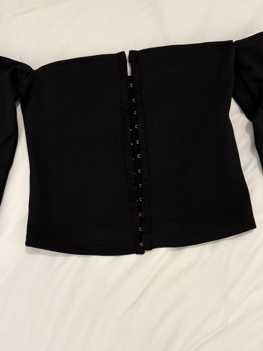 Forever 21 Black Off-Shoulder Hook-Front Ribbed Crop Top